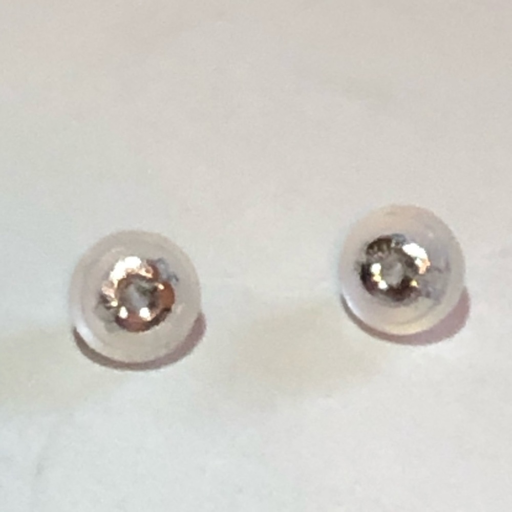 18K CLOVER DIAMOND EARRINGS❤️ - Picture 10 of 15